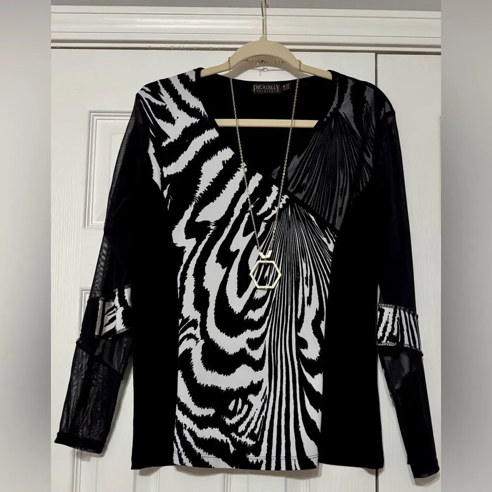 Picadilly Fashions black & white top! - Picture 5 of 14